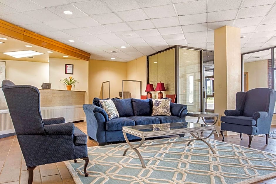 Ramada by Wyndham Santee I-95