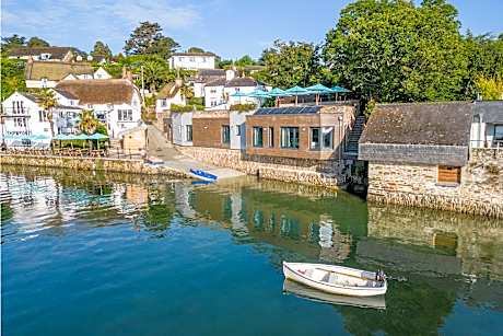 The Shipwrights Arms