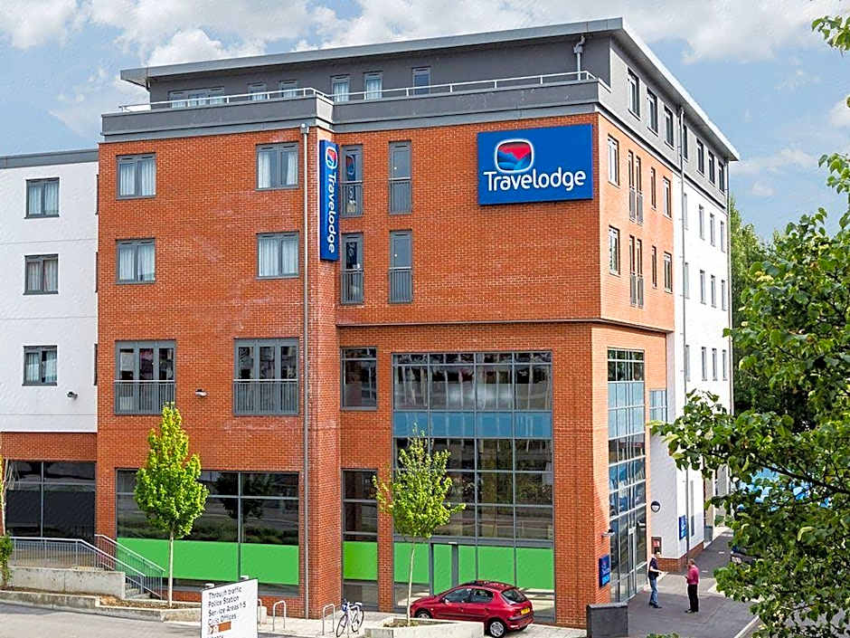 Travelodge Camberley Central