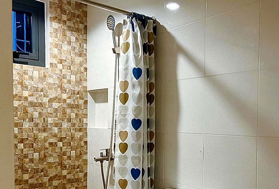 Lea Robert Hotel Angeles Pampanga by RedDoorz