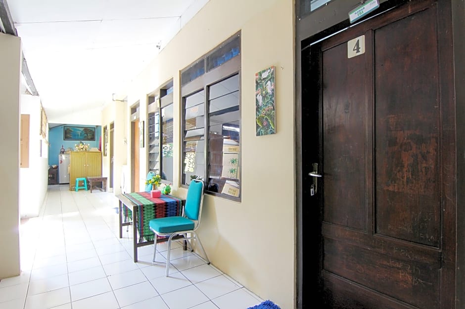 Batik Trinidar Homestay by ZUZU