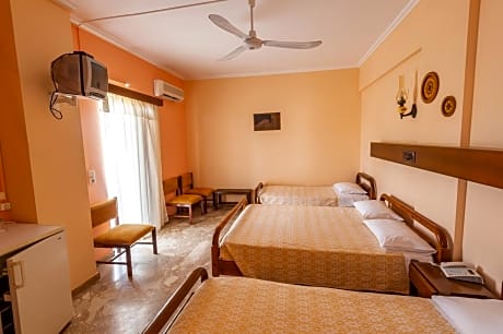 Standard Family Room with Side Sea View