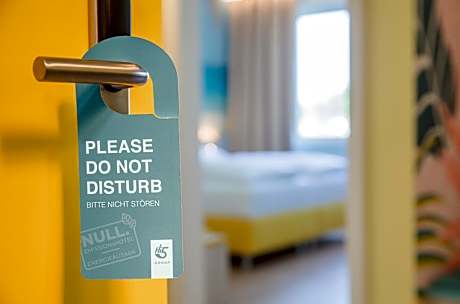 Apartment with Garden View