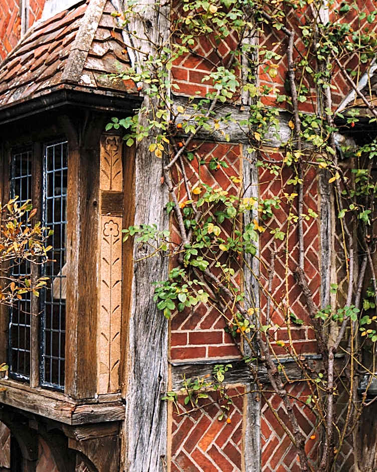 Langshott Manor - Luxury Hotel Gatwick