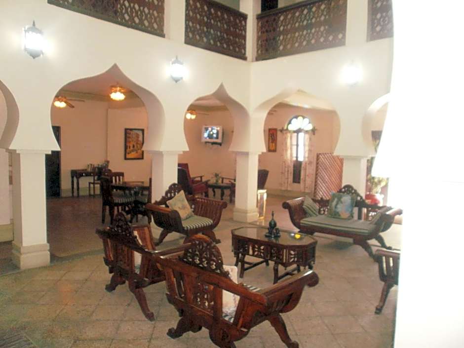 Asmini Palace Hotel