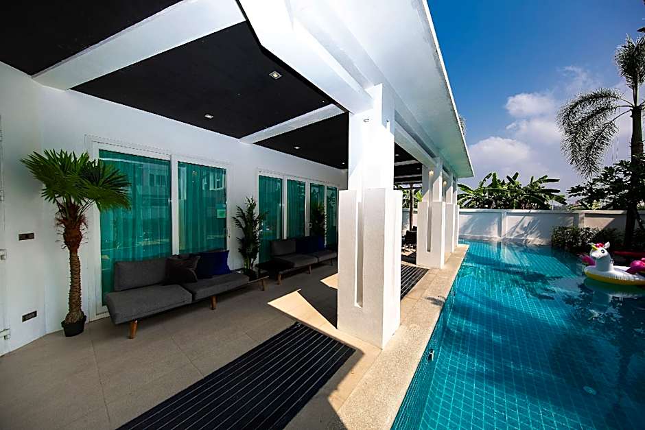 Hollywood Pool Villa Jomtien Beach