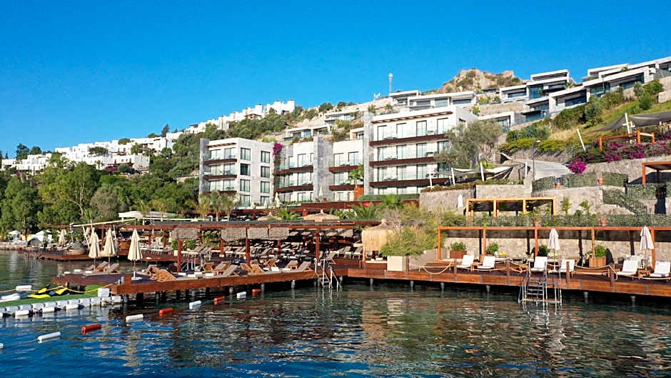 Mare Deluxe Residences  & Villas