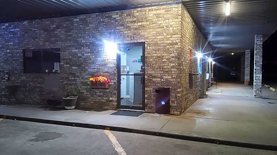 Coachman's Inn & Suites