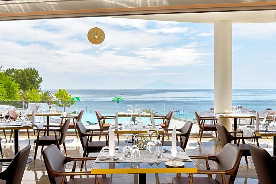 Alexandra Elegance Bridging Generations