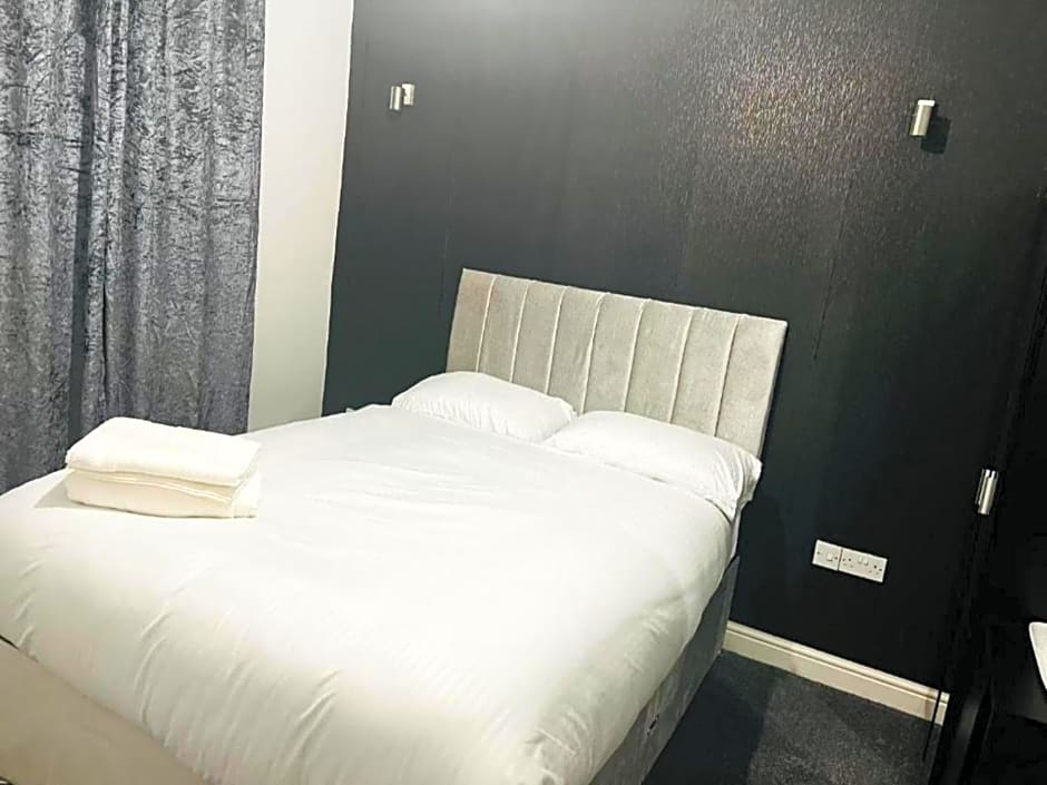 OYO The Pleasant House