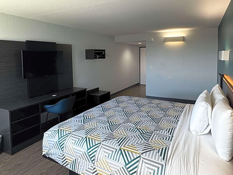 Motel 6 Carson