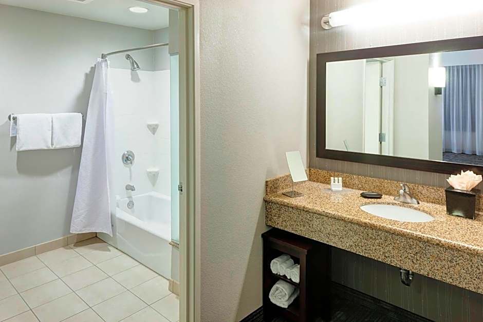 Courtyard by Marriott Franklin Cool Springs