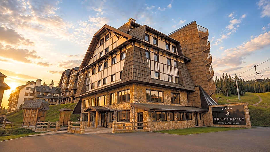Grey Family Hotel
