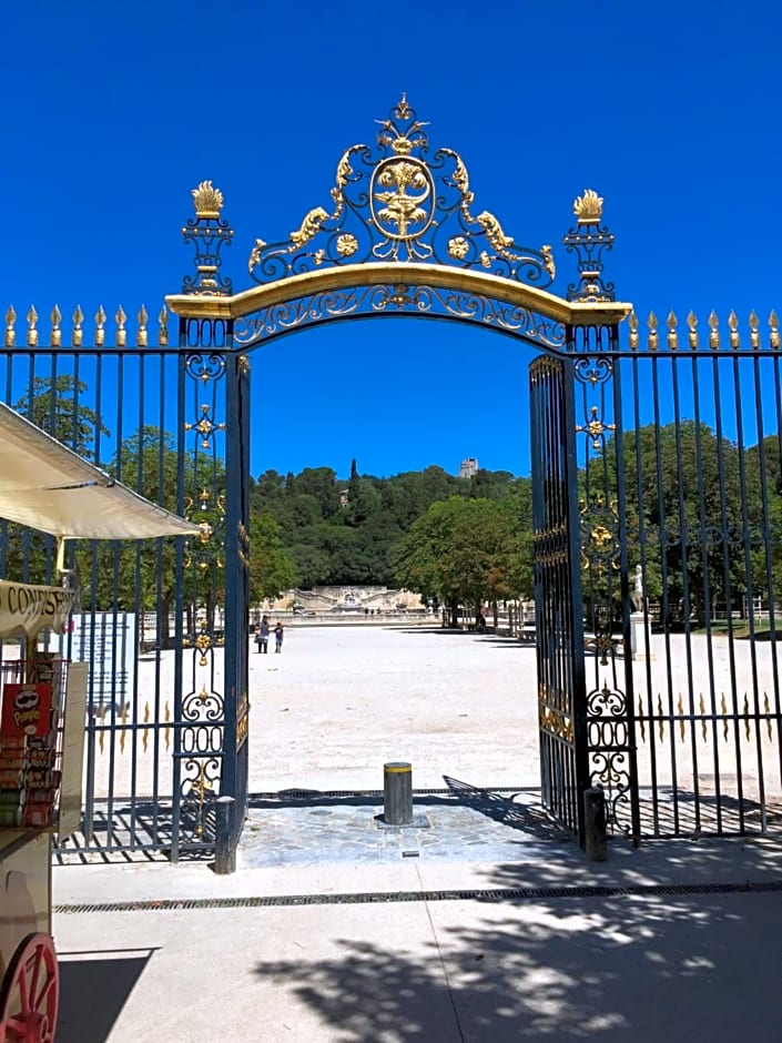 La chambre haute, et son spa extérieur de mai à septembre