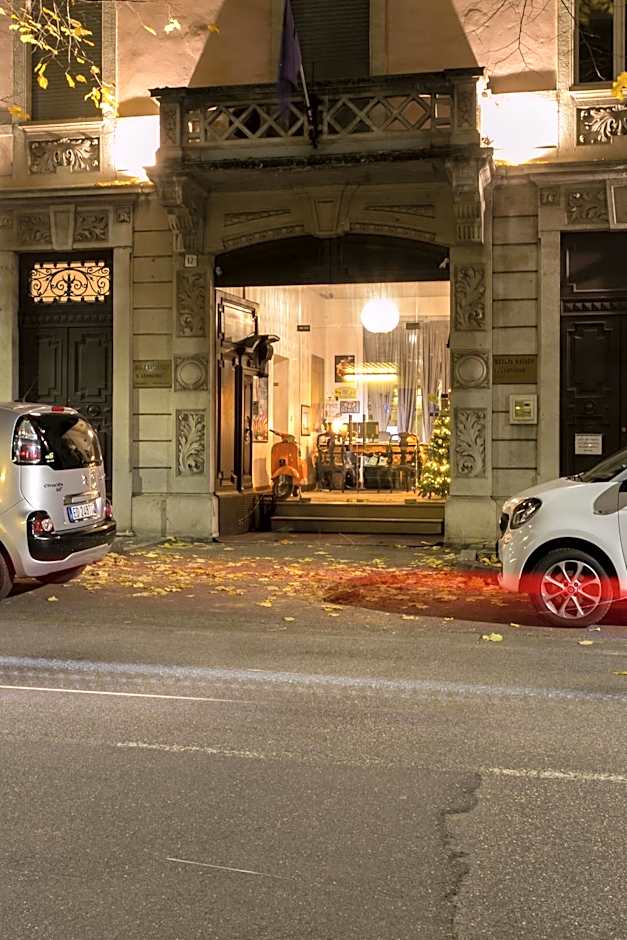 The Leoncino Hotel