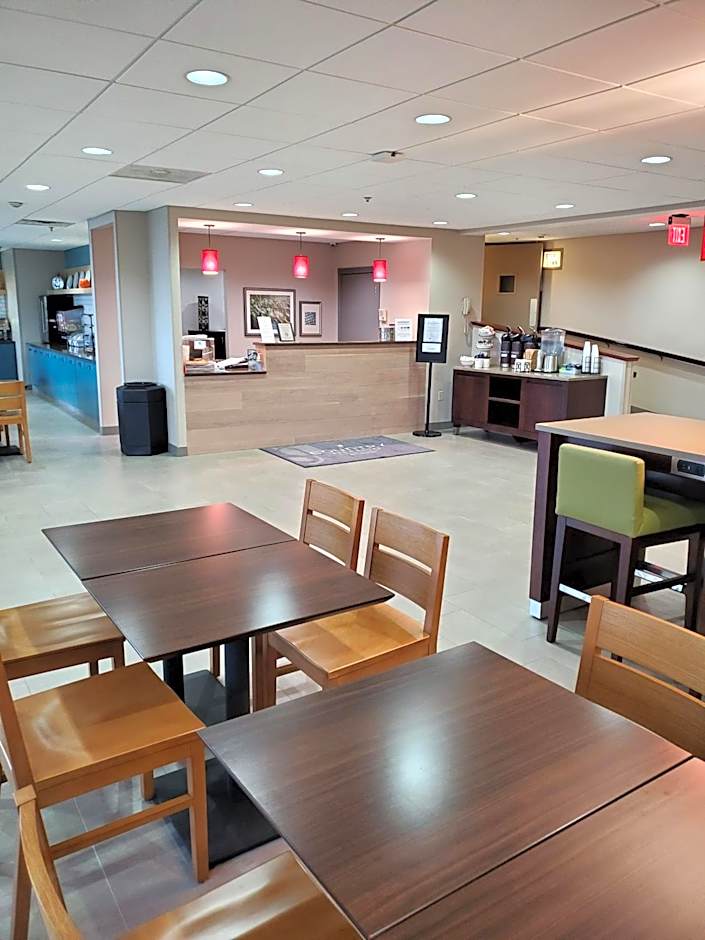 Country Inn & Suites by Radisson, Fredericksburg South (I-95), VA
