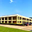 Majestic Inn