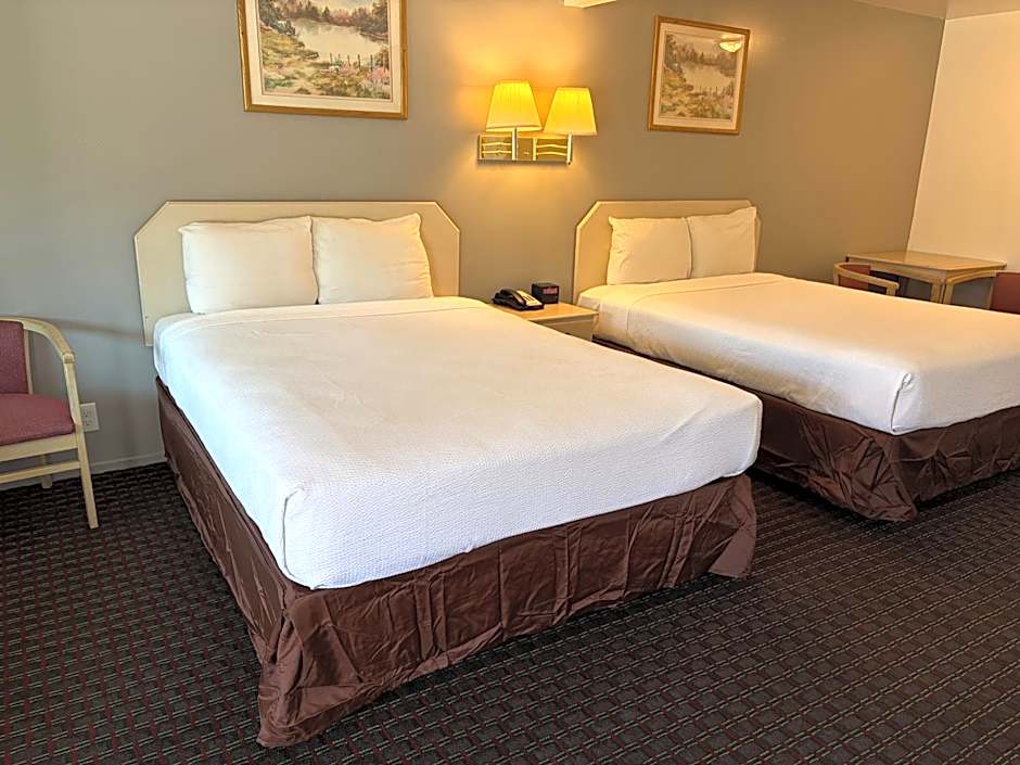 Lark Motel Willits