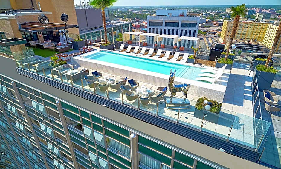 The Statler Dallas, Curio Collection By Hilton