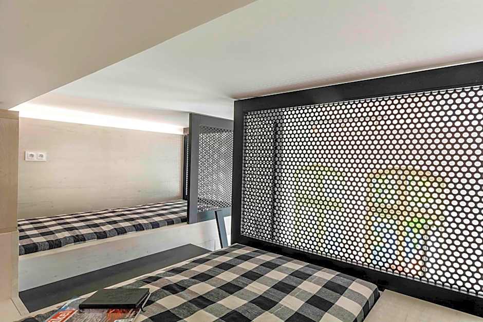 Lofty Kampus Garnizon