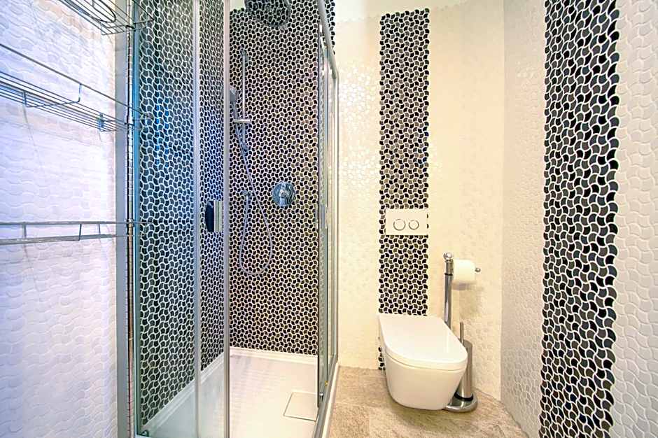 Villa Miracle 1 with heated pool