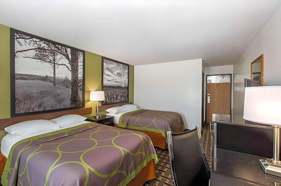 Super 8 by Wyndham Wayne