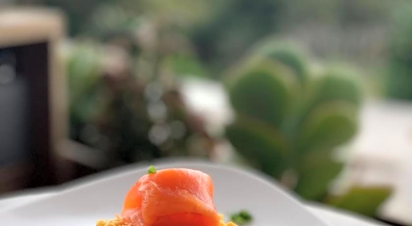 Bukela Game Lodge - Amakhala Game Reserve