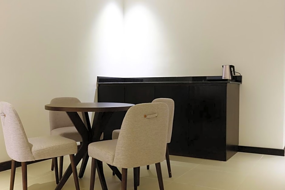 Iris Boutique Taif Heart