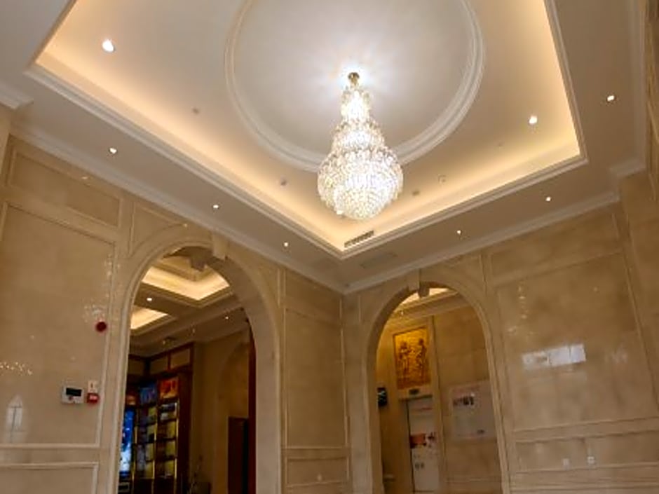Vienna International Hotel Changsha Yuelushan West Bus Metro Station