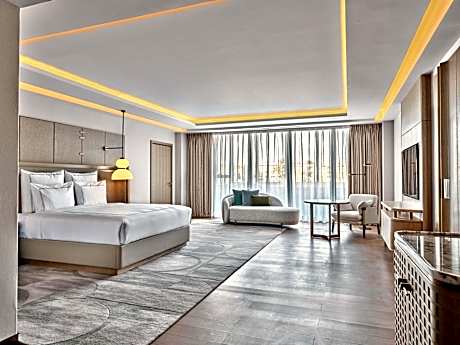 Swiss Advantage King Room - Mobility Accessible