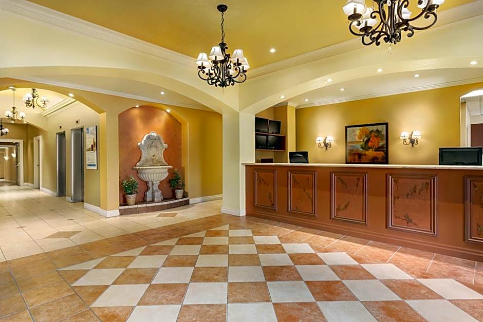 Days Inn & Suites by Wyndham Niagara Falls Centre St. By the Falls