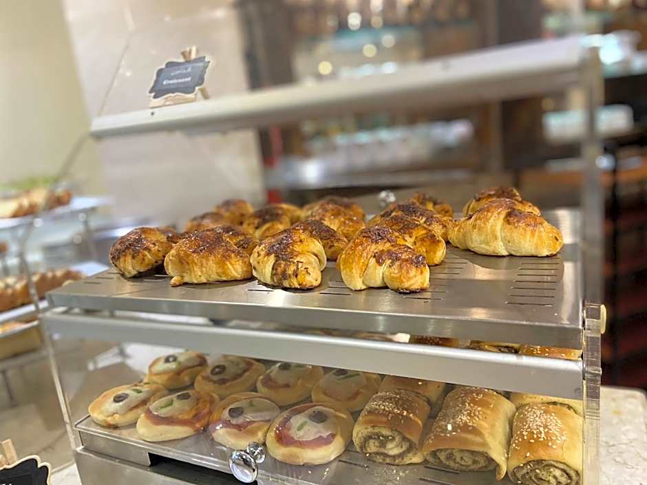 El Sheikh Suites Hotel