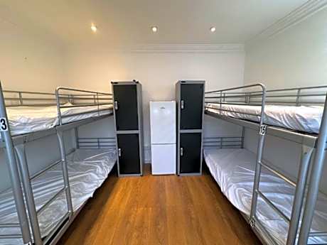 Bed in 8-Bed Mixed Dormitory Room