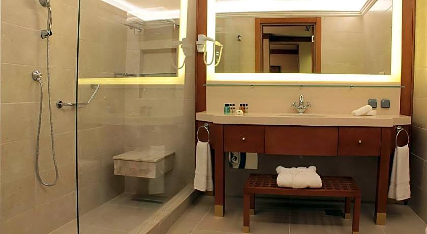 Thousand Nights Hotel