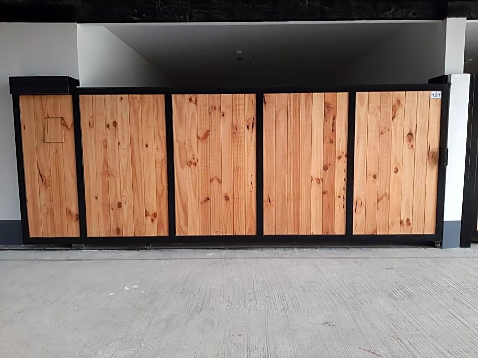 M LILOAN PENSION HOUSE