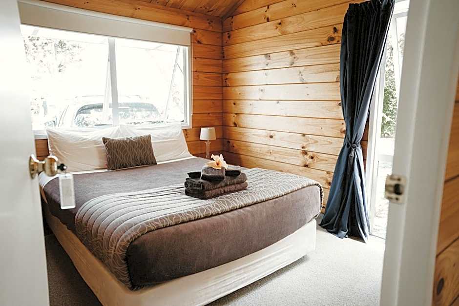 Tatahi Cove Back Packer