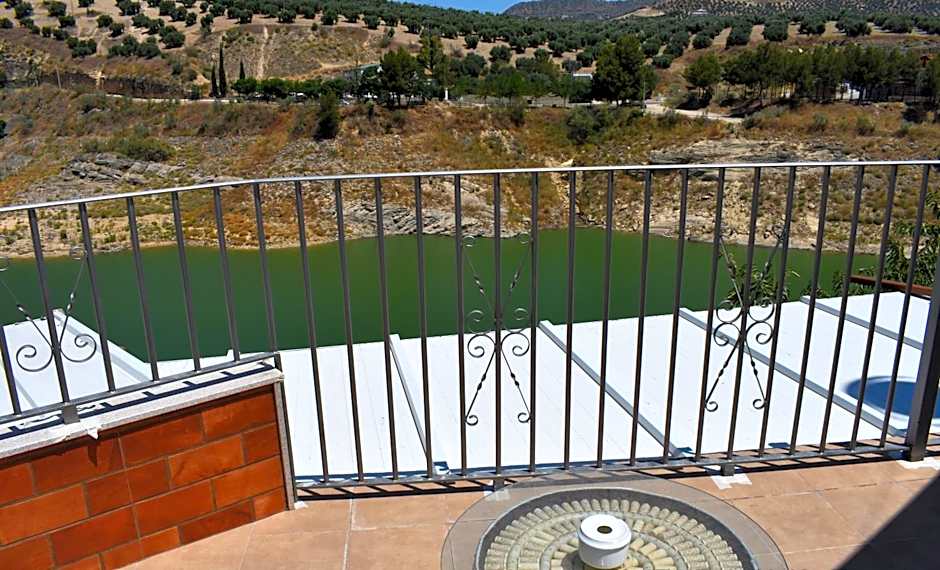 Iznájar Suites