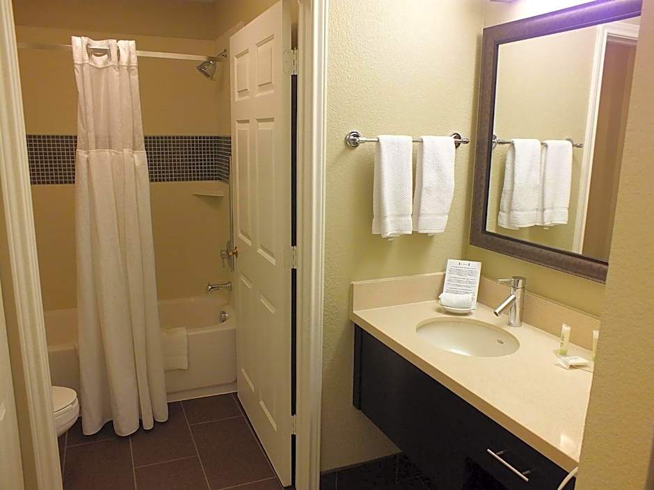 Staybridge Suites Irving Las Colinas by IHG