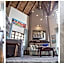 Utopia in Africa Guest Villa