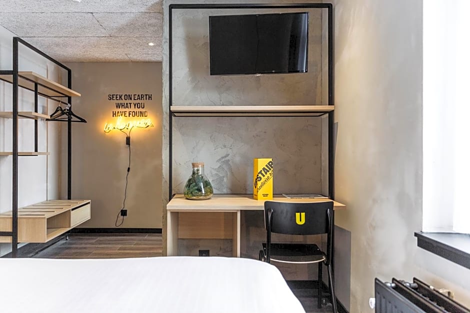 Upstairs Hotel