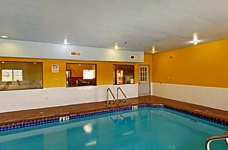Americas Best Value Inn Houston at FM 1960 & I-45