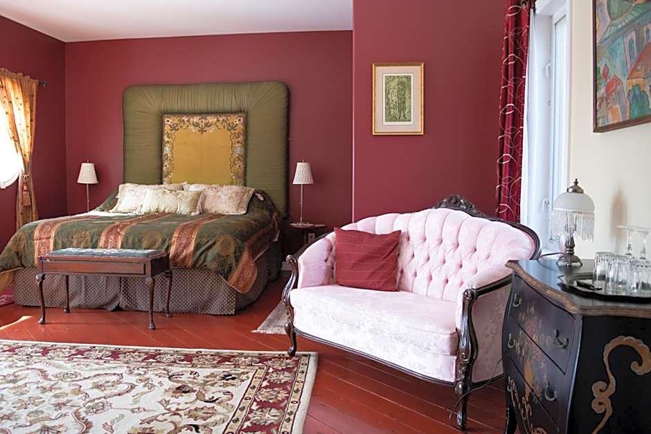 Rumi Guest House on the Cabot Trail