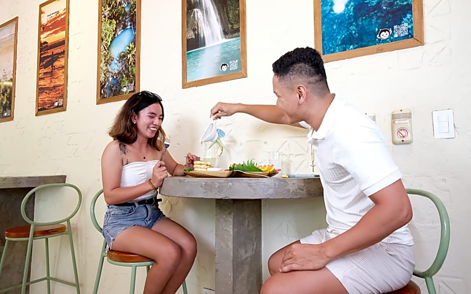 Mad Monkey Dumaguete
