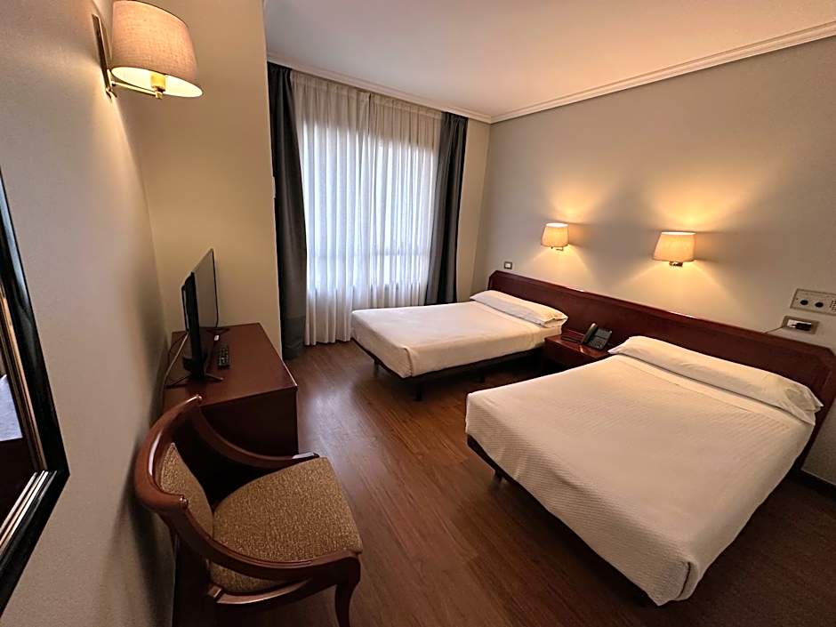 Hotel Compostela Vigo