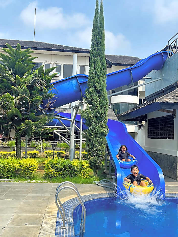 Parama Hotel