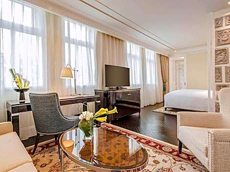 Grand Premium Room