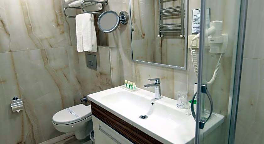 Tuzla Garden Hotel and Spa