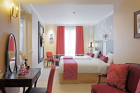 Grand Deluxe Twin Room