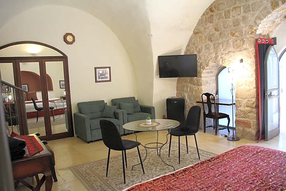 Artists' Colony Inn Zefat