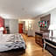 High Point Inn & Suites